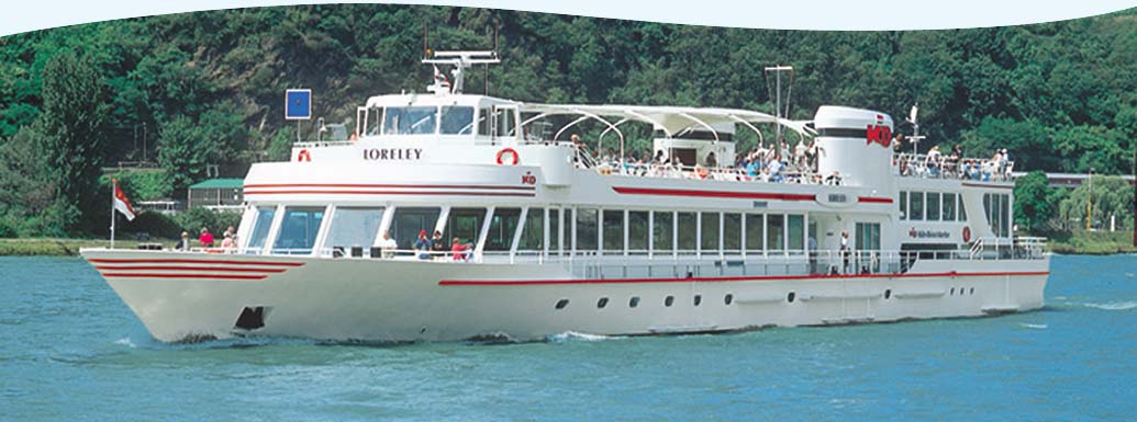 Schiff fahren auf dem Rhein